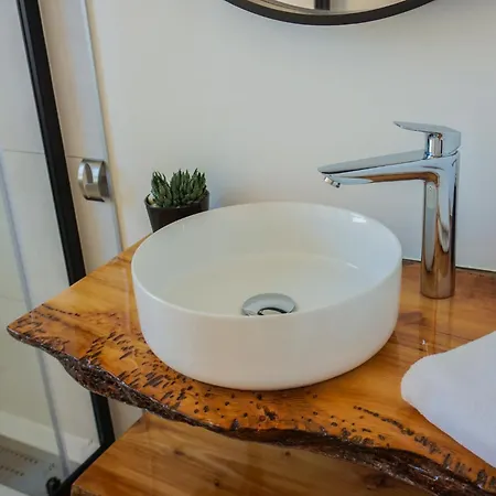 -porto- Elegant T3 Avec Vue Sur La Ville-close Apartman Concarneau